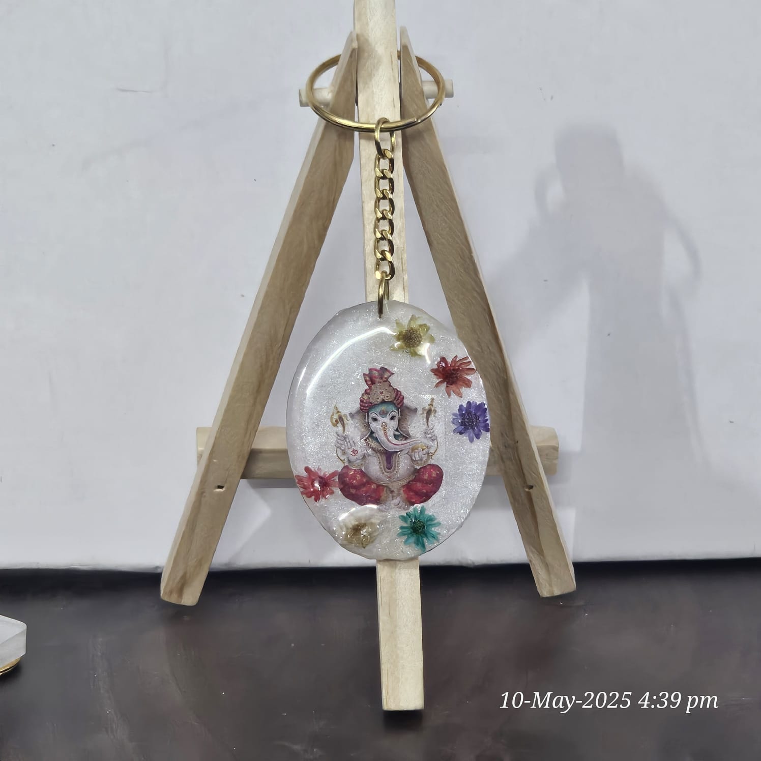 Nimaa Keychain Owal Shape Ganpati